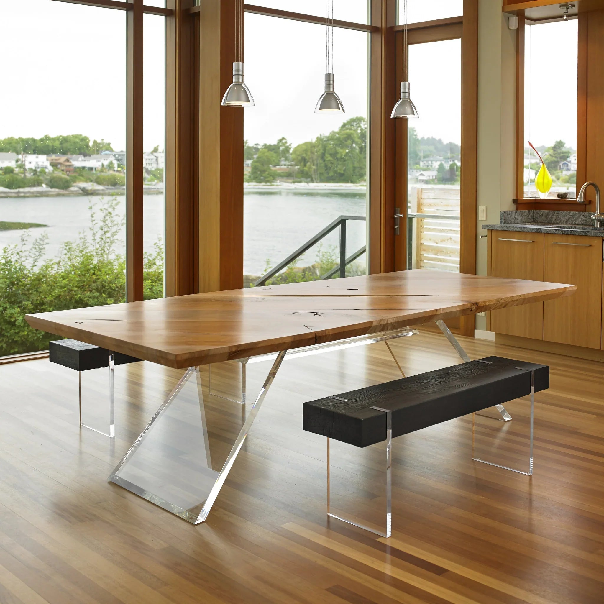 Vote for Us: Best of Year Awards - CB1 Table