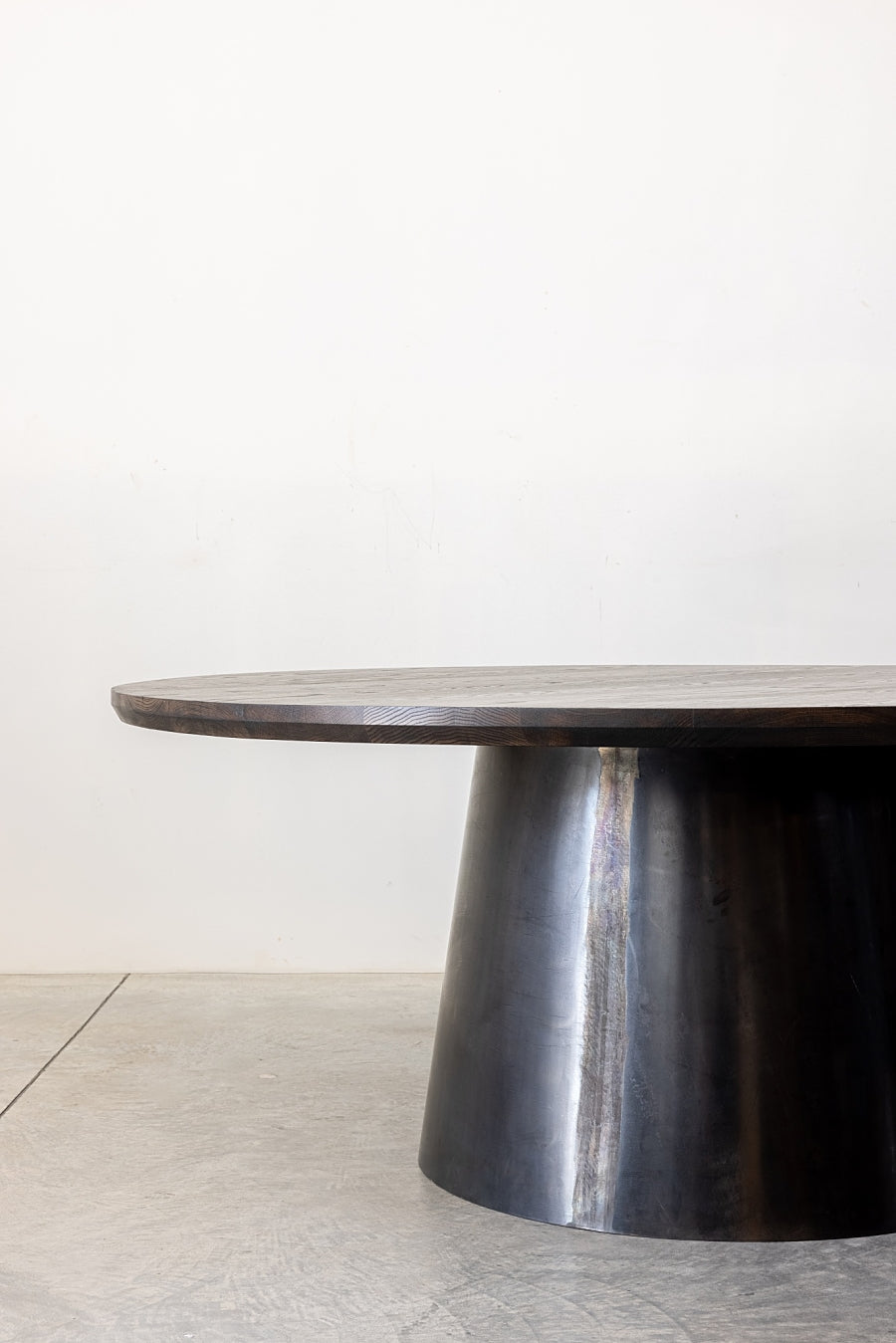 Round Modern Dining Table