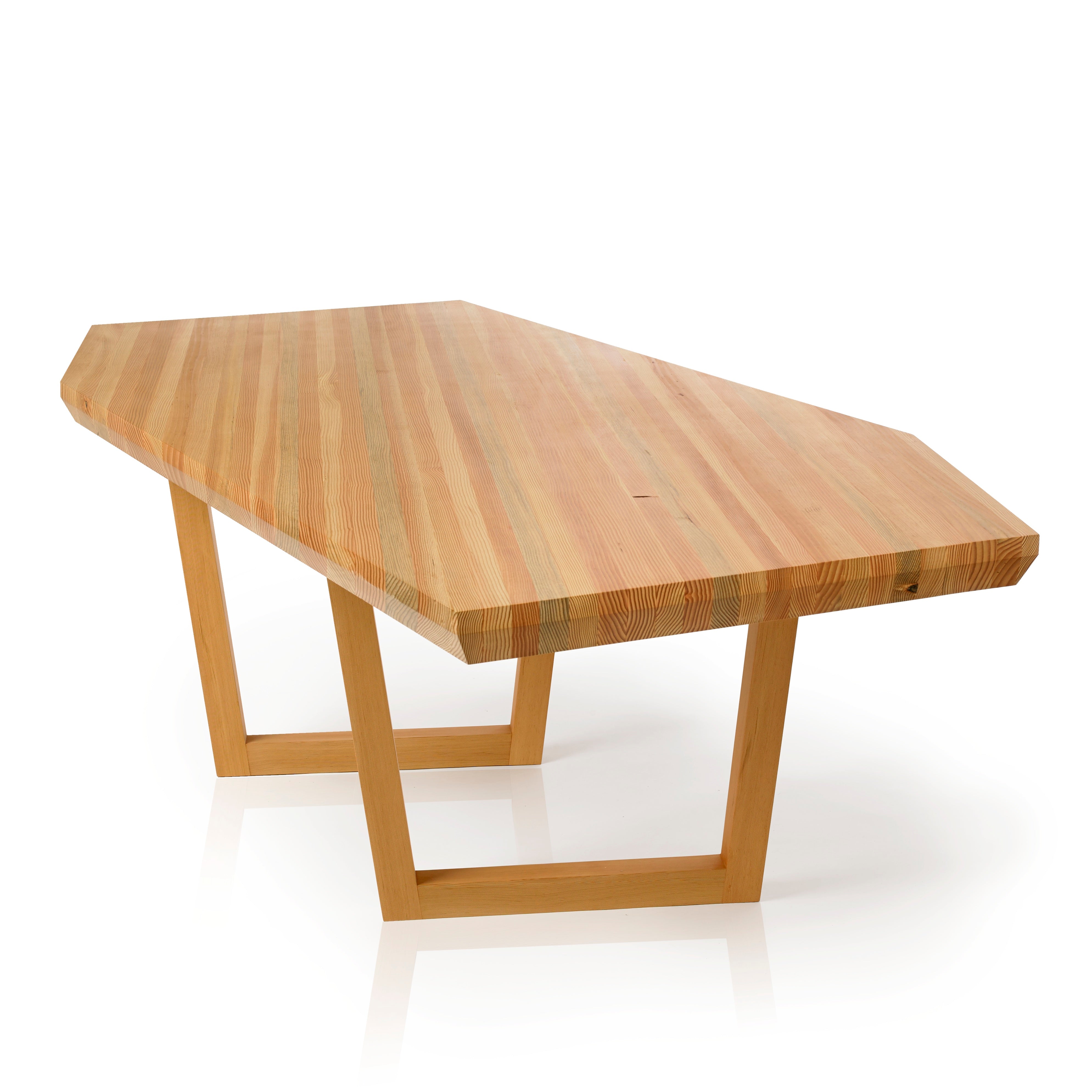 Kaiwa Table