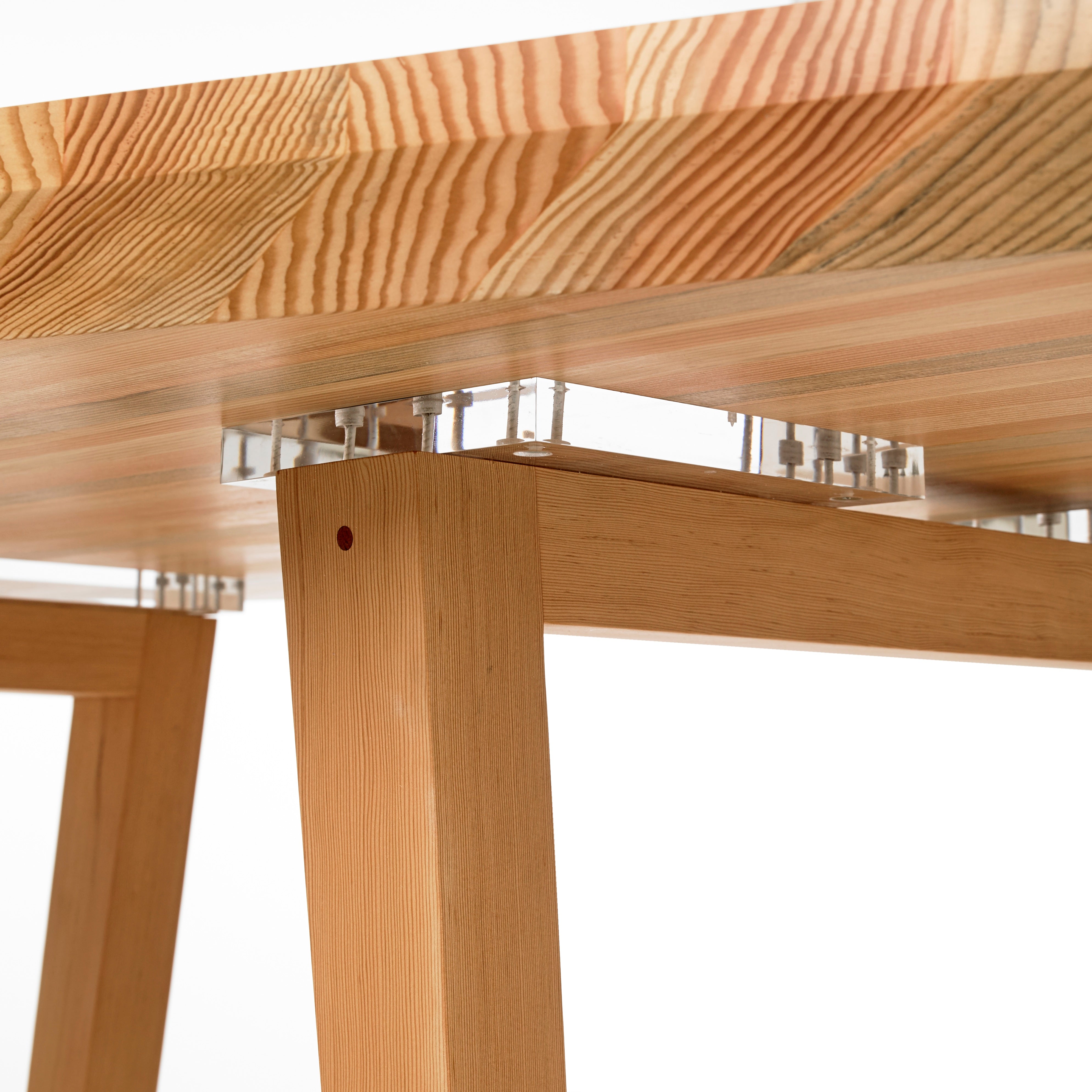Kaiwa Table