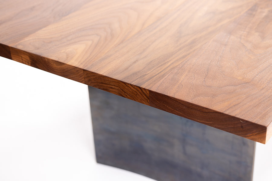 Ban Walnut Table