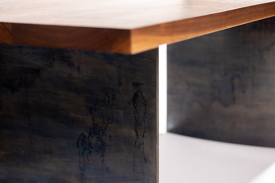 Ban Walnut Table