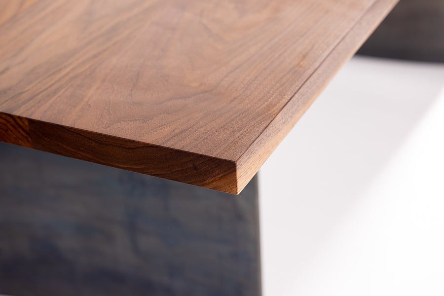Ban Walnut Table