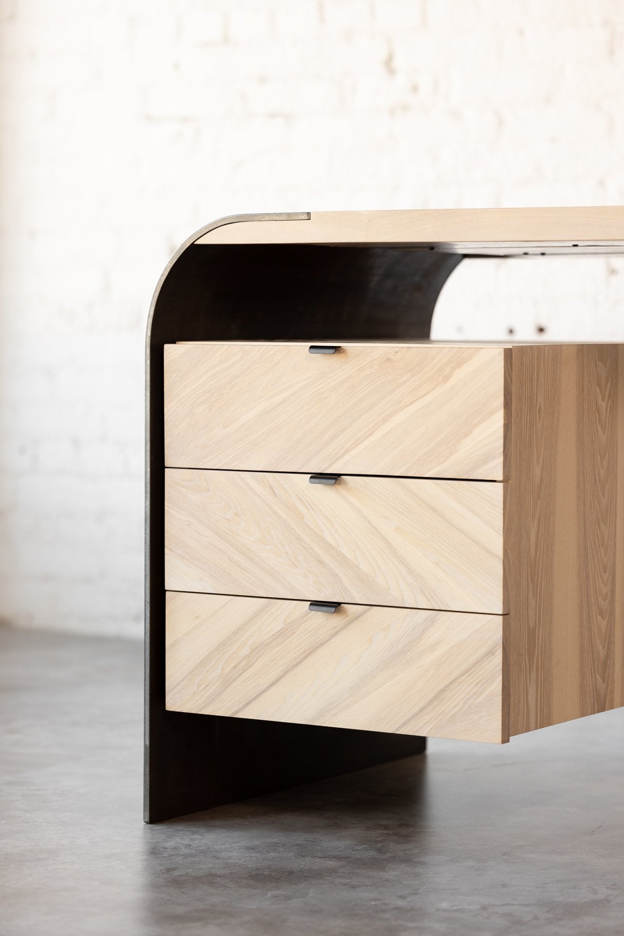 Aurora Desk