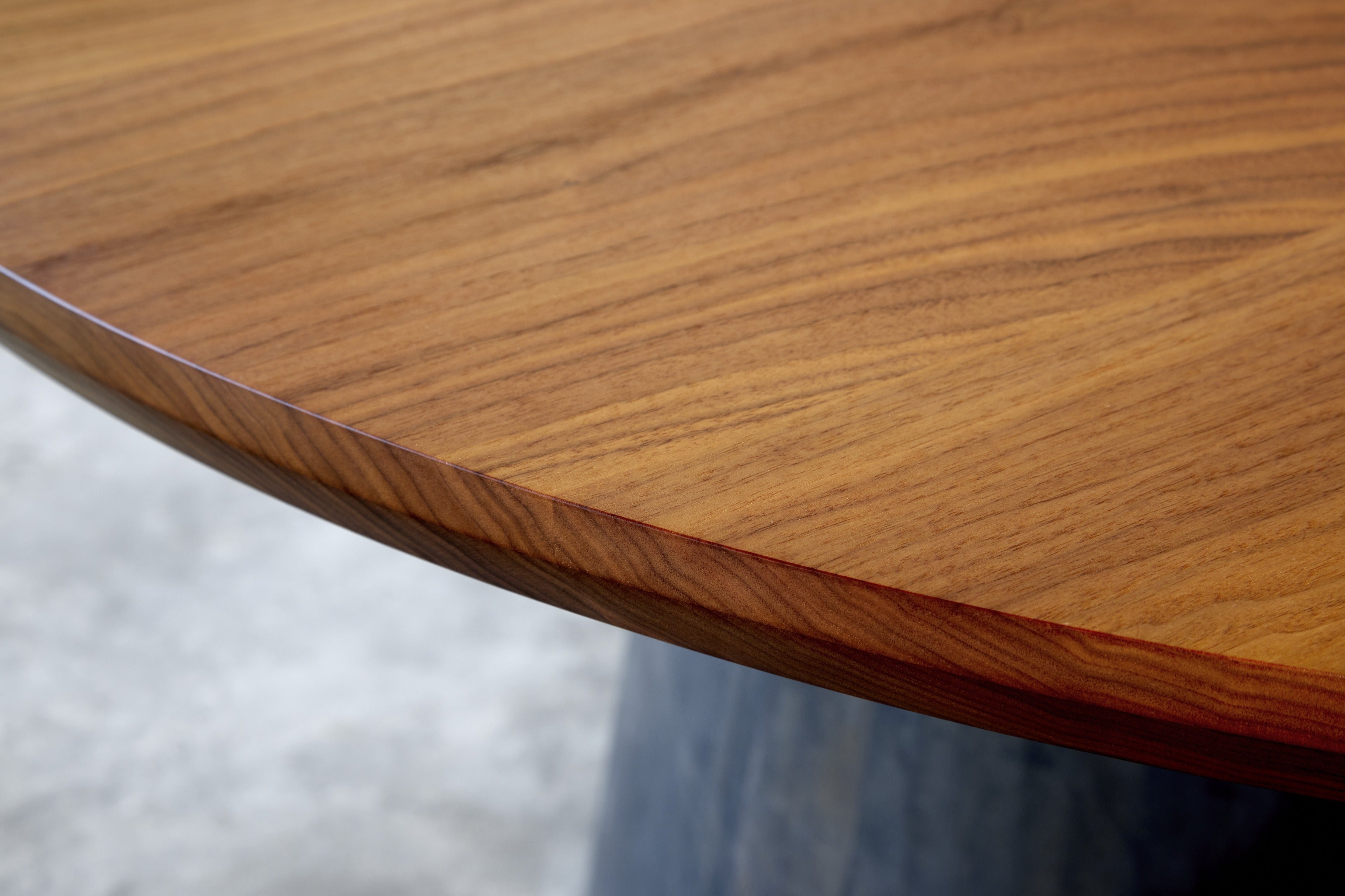 Alexandra Walnut table