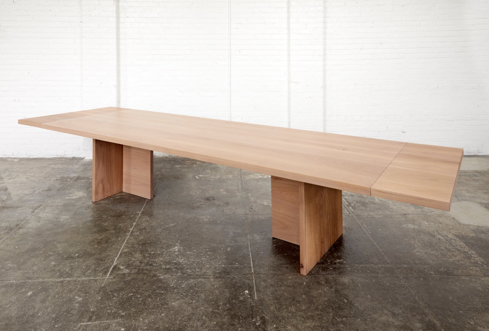 Georgia Extendable Heart Oak Table