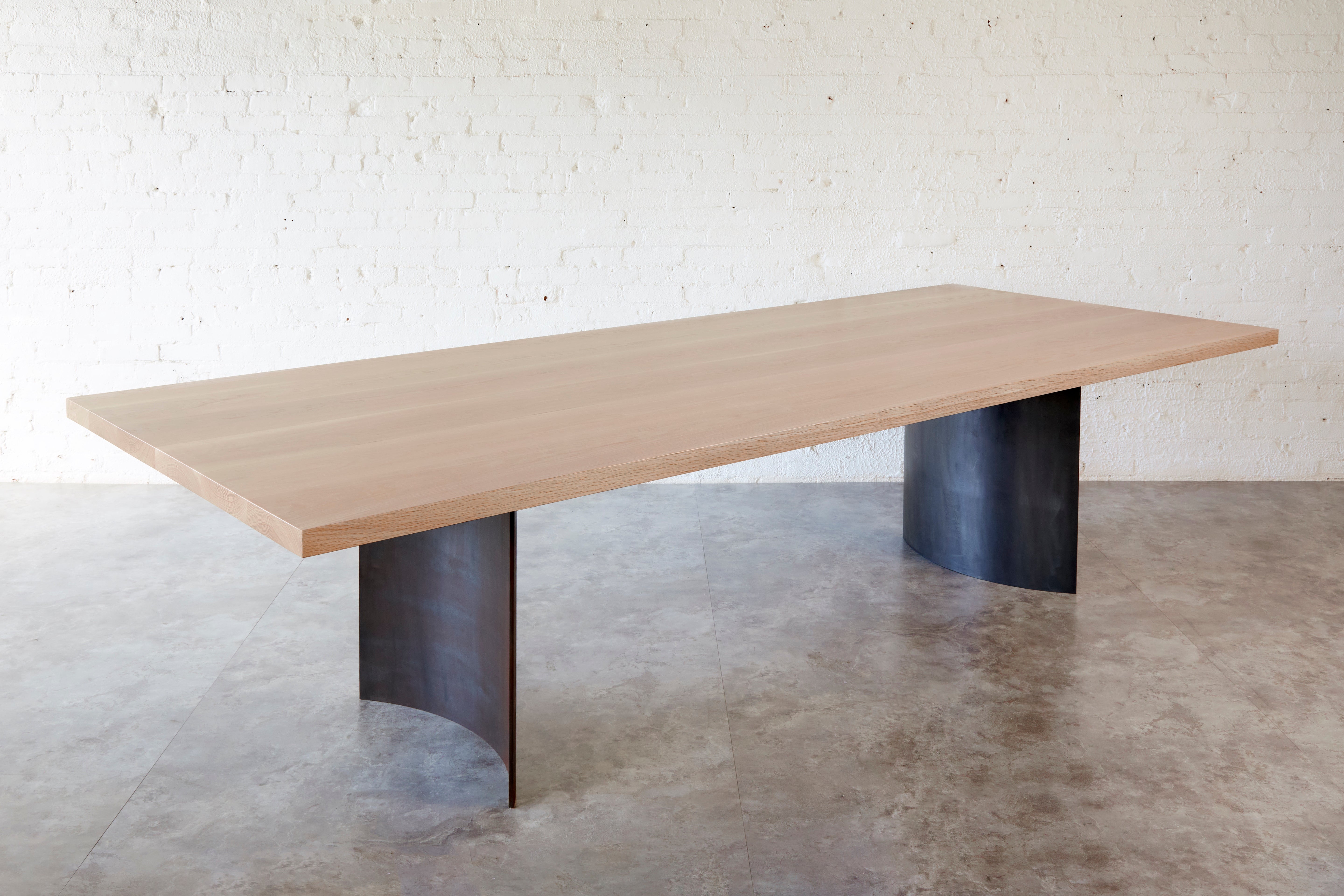 Ban White Oak table