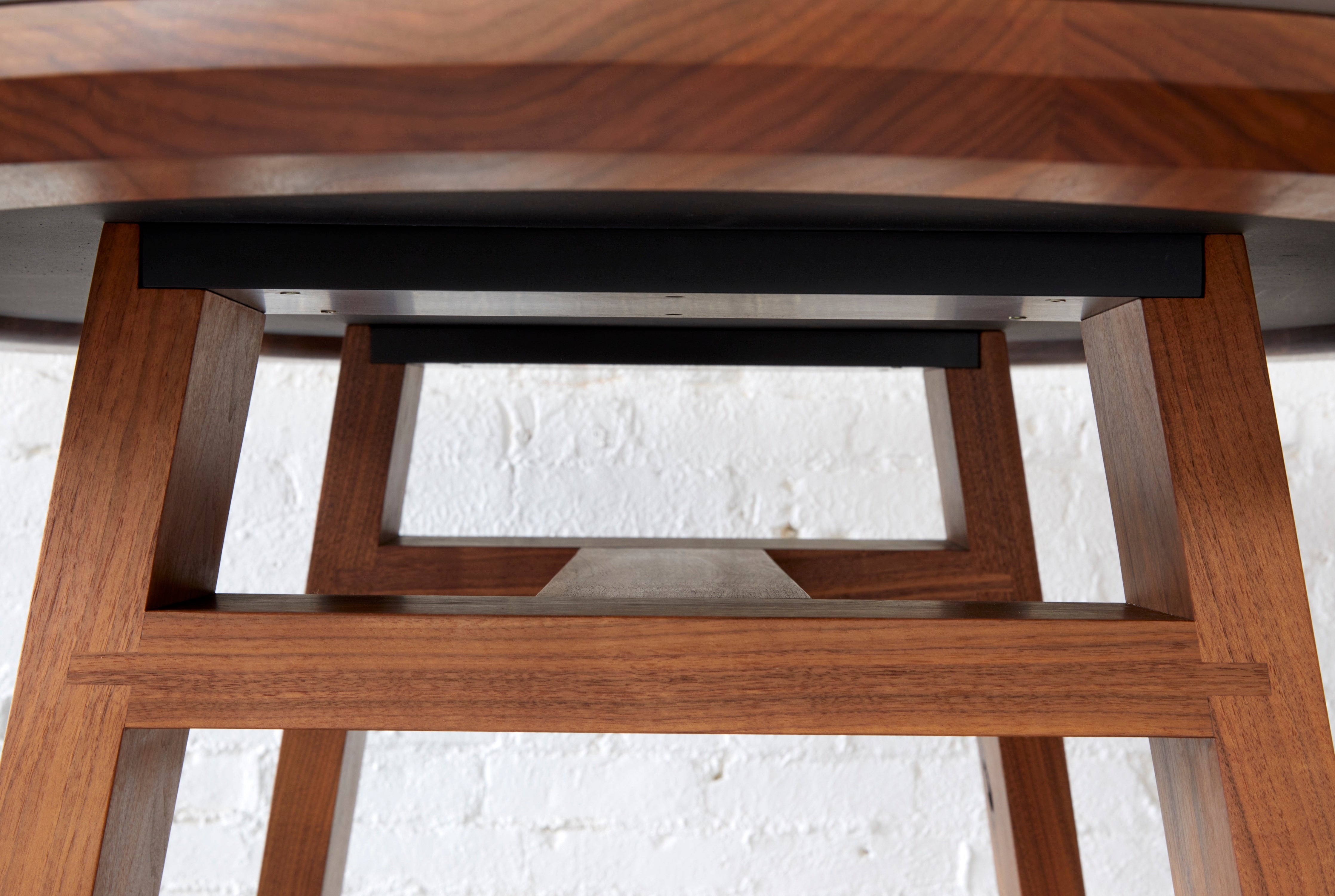 Nieves Walnut table