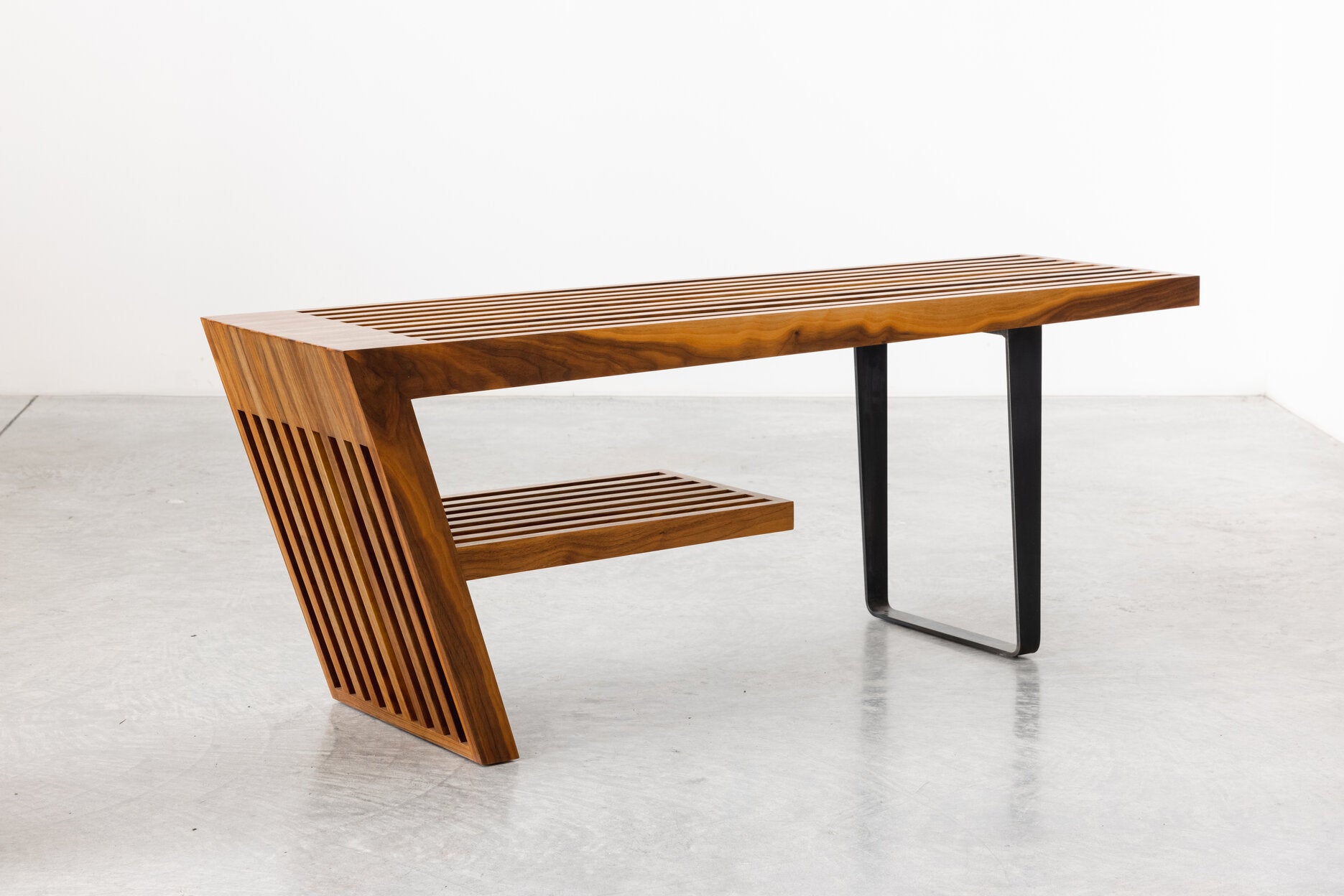 Freeman bench - walnut